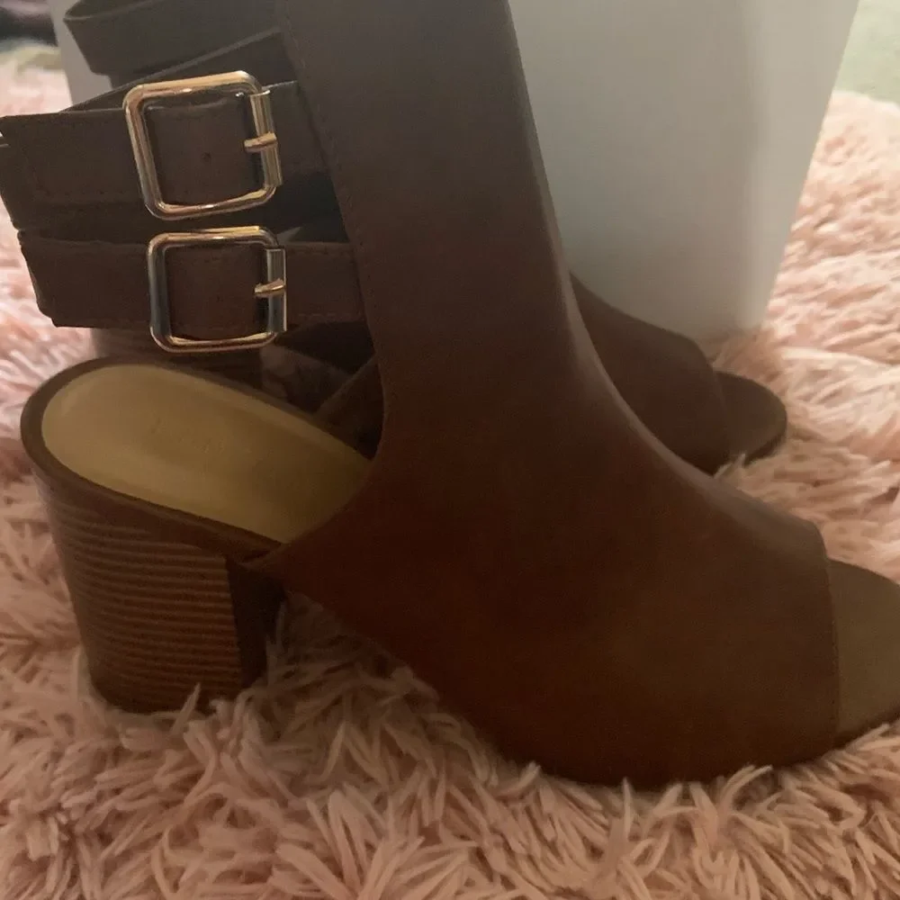 Bamboo brown Peep Toe sling back bootie 9-9.5 - Picture 6 of 6
